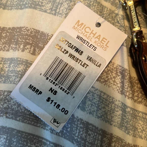 Michael Kors Wristlet - clutch wallet NWT NEW WITH TAGS - Picture 5 of 5